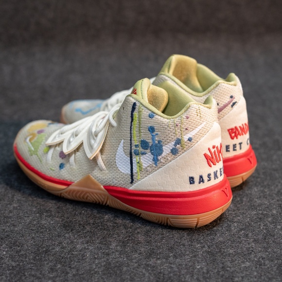 NIKE Kyrue 5 Bandulu Street Couture Basketball